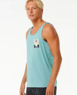 Tanque Surf Revival Peaking